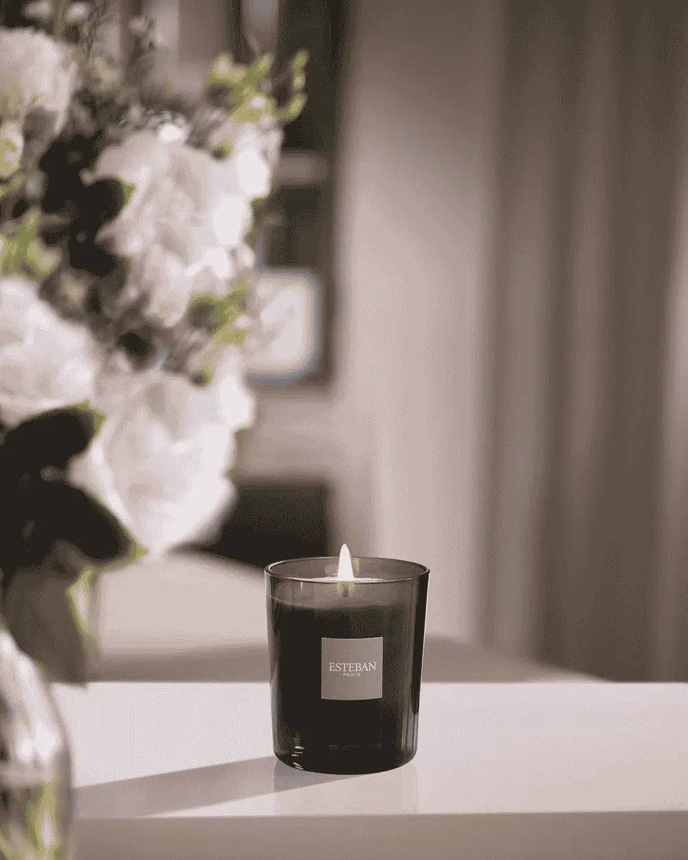 Vela Perfumada Ambre &amp; Vanille Étoilée 180 gr – Esteban Paris